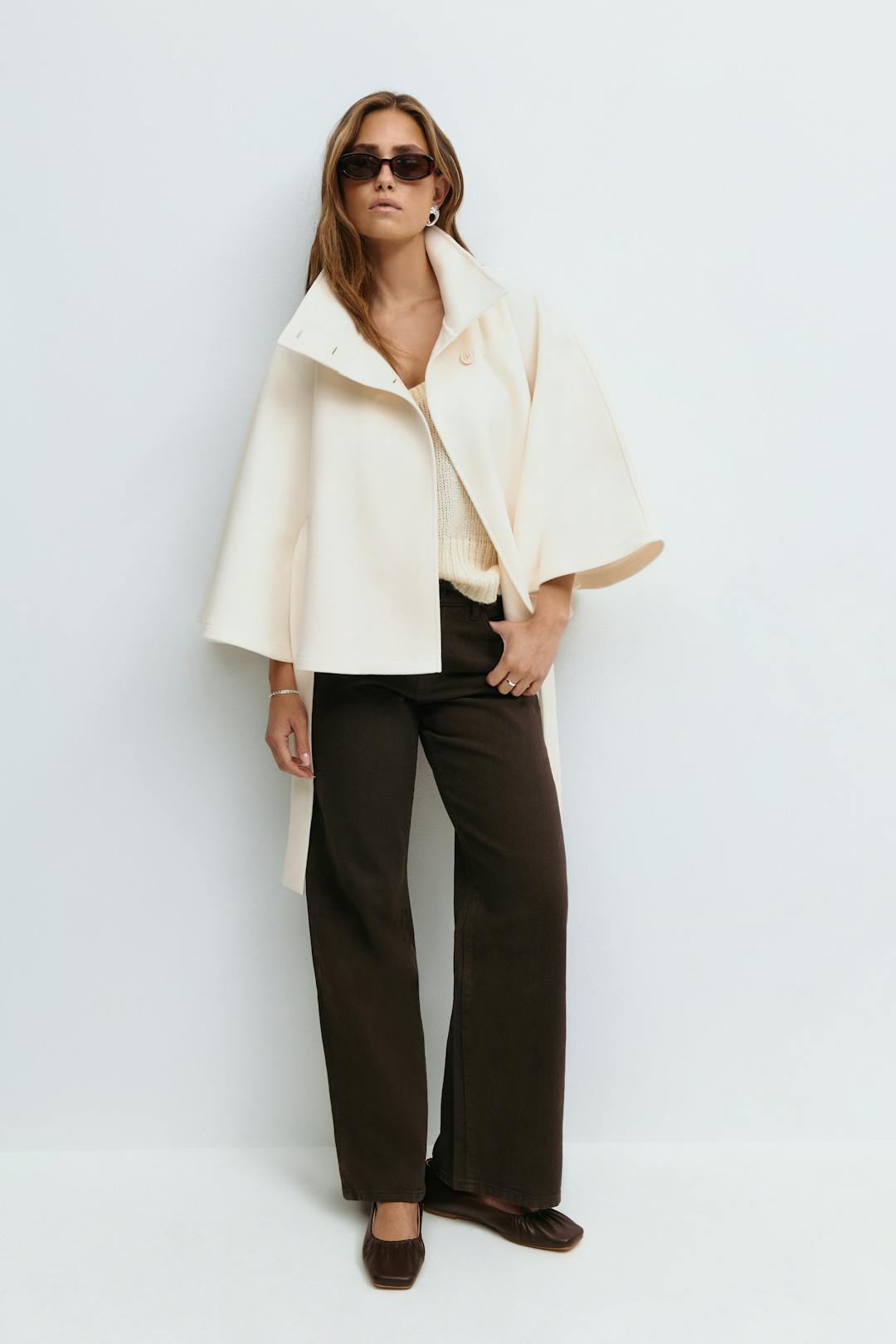 Manteau-Cape Élégant Pour Femme Avec Ceinture