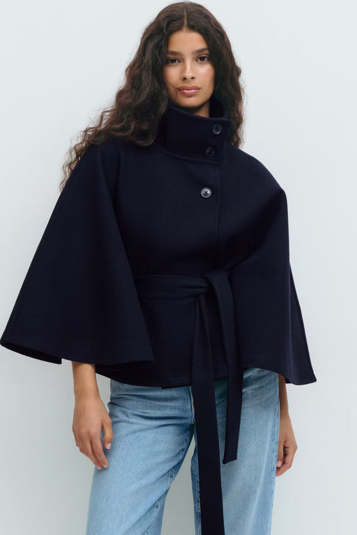 Manteau-Cape Élégant Pour Femme Avec Ceinture