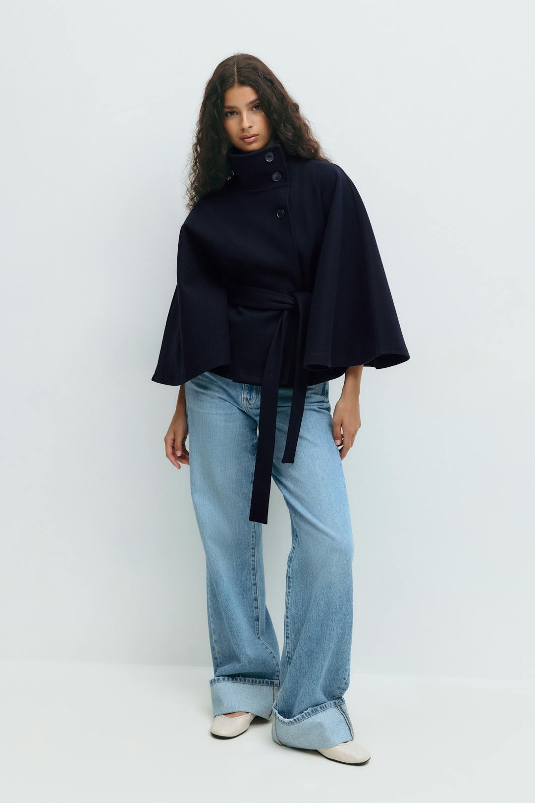 Manteau-Cape Élégant Pour Femme Avec Ceinture