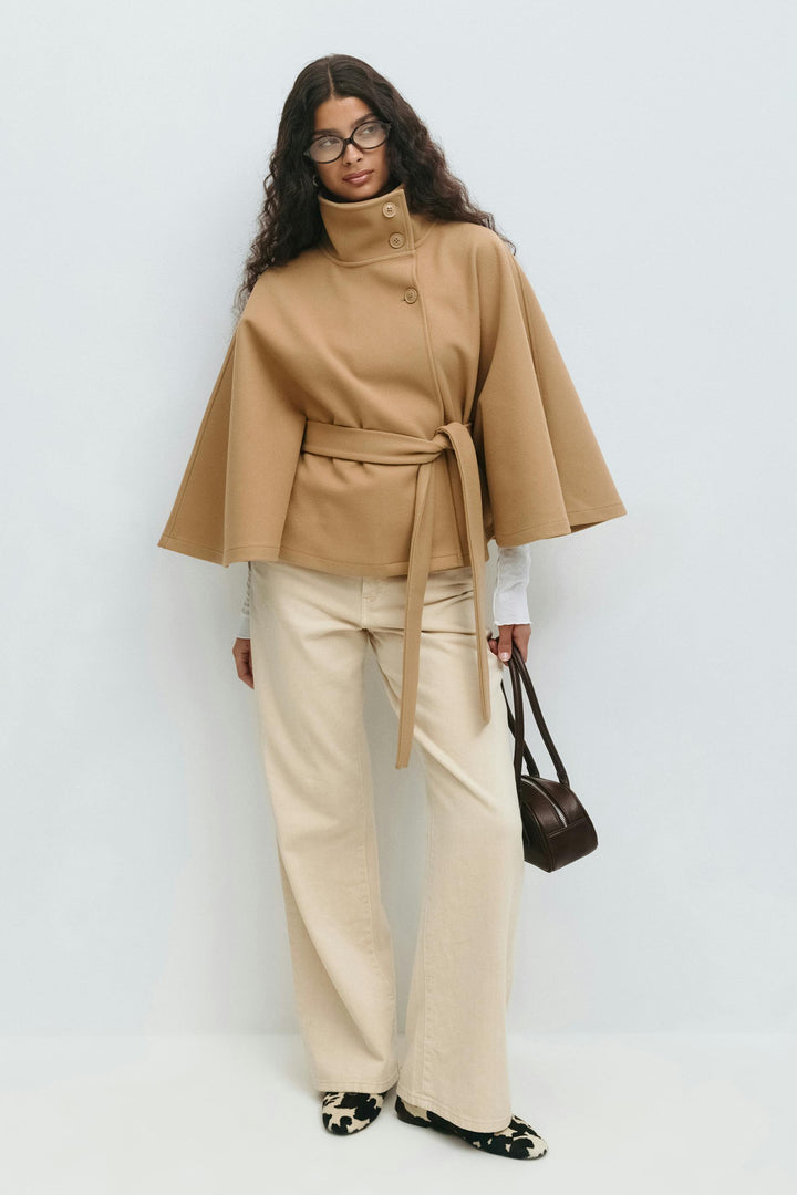 Manteau-Cape Élégant Pour Femme Avec Ceinture