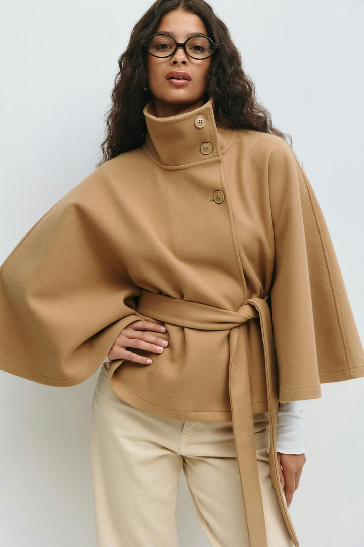 Manteau-Cape Élégant Pour Femme Avec Ceinture