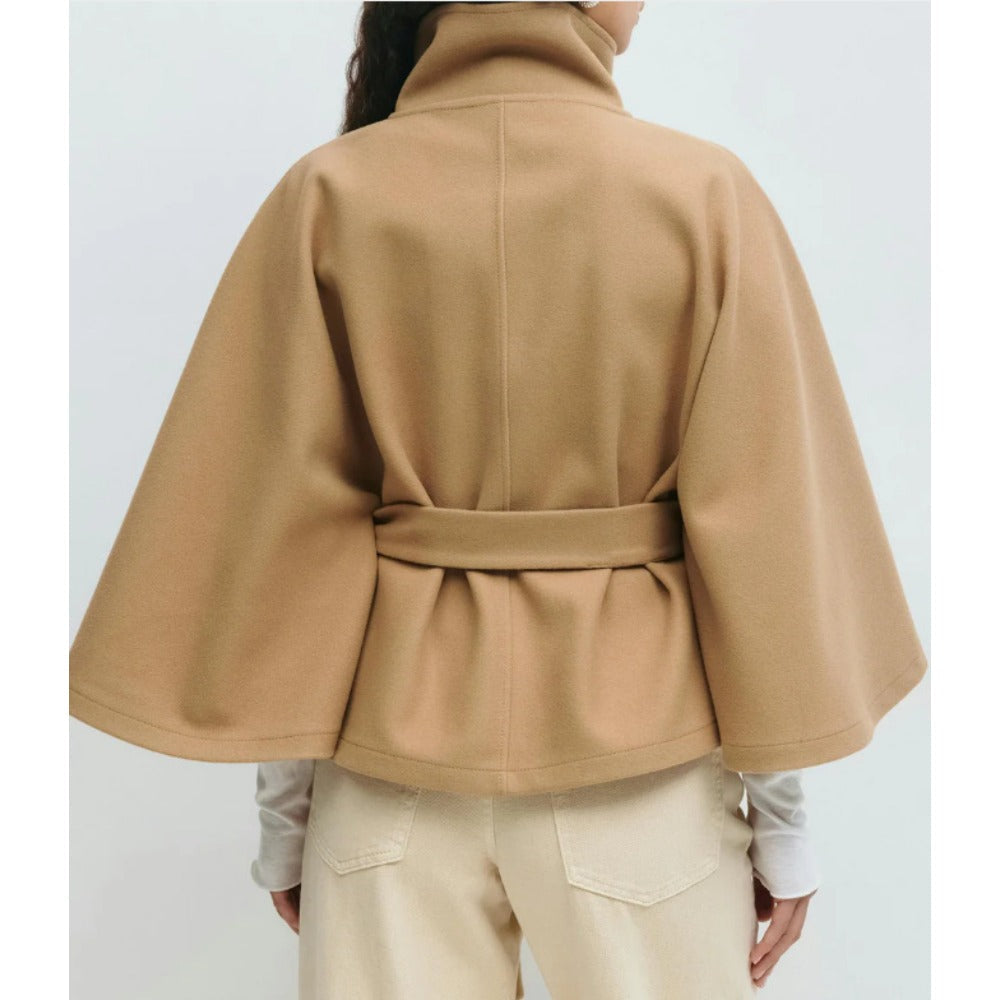 Elegant cape-kappa för kvinnor med ståkrage och skärp