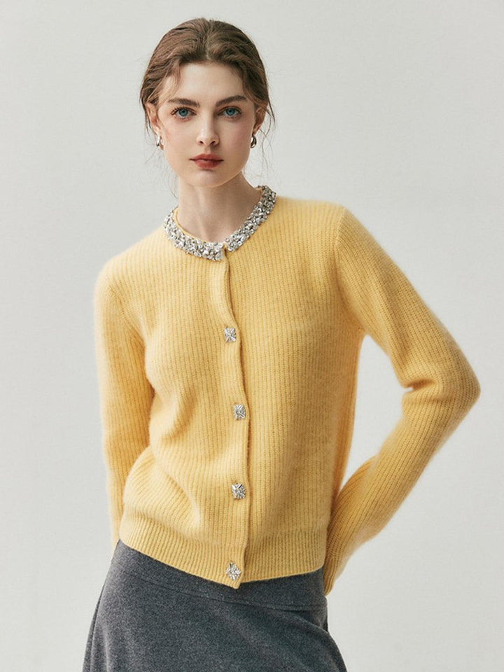 Cardigan elegante da donna abbottonato sul davanti