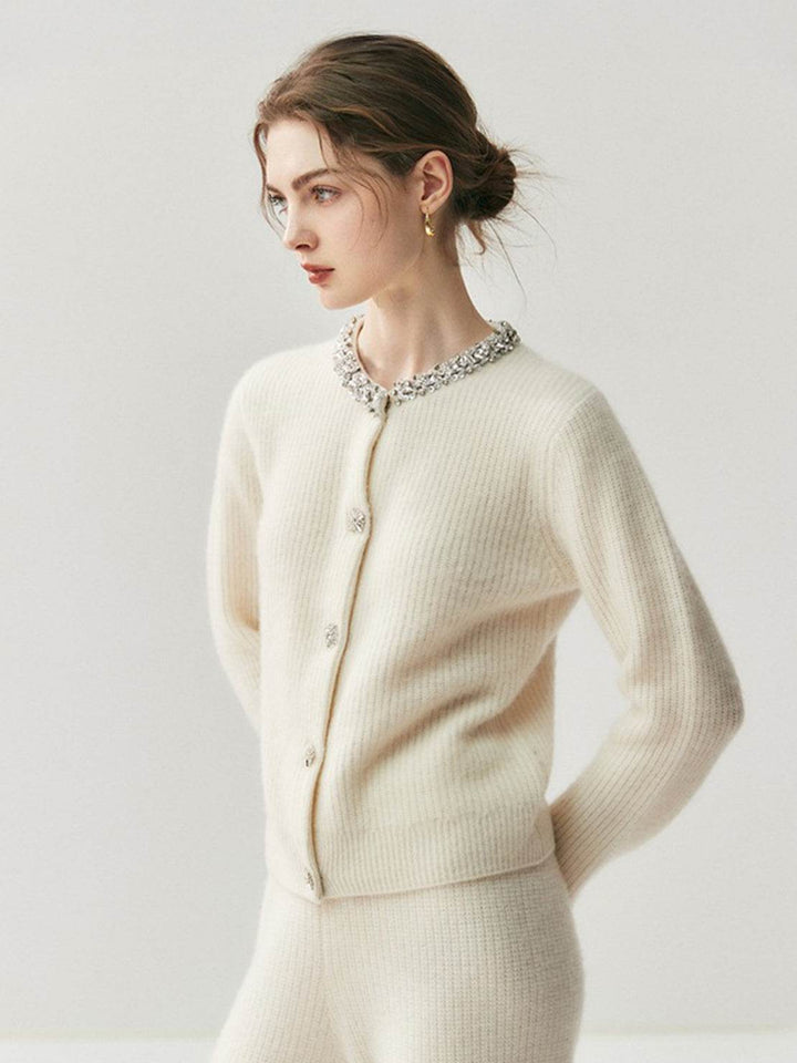 Cardigan elegante da donna abbottonato sul davanti
