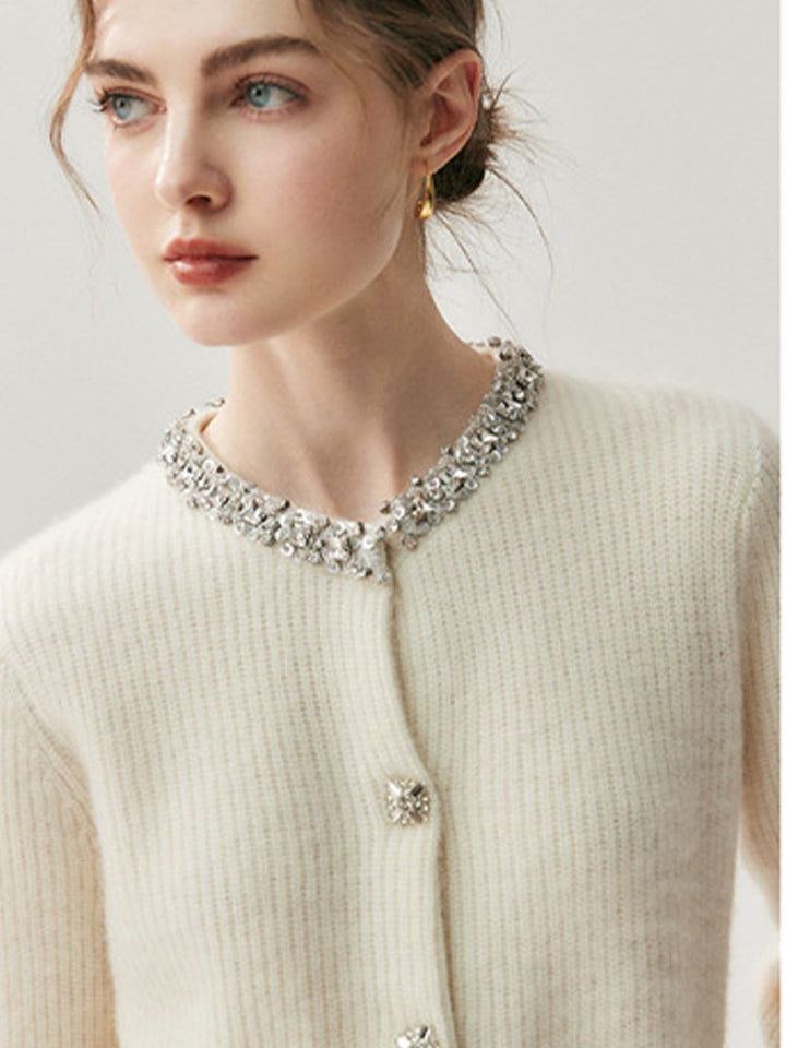 Cardigan elegante da donna abbottonato sul davanti