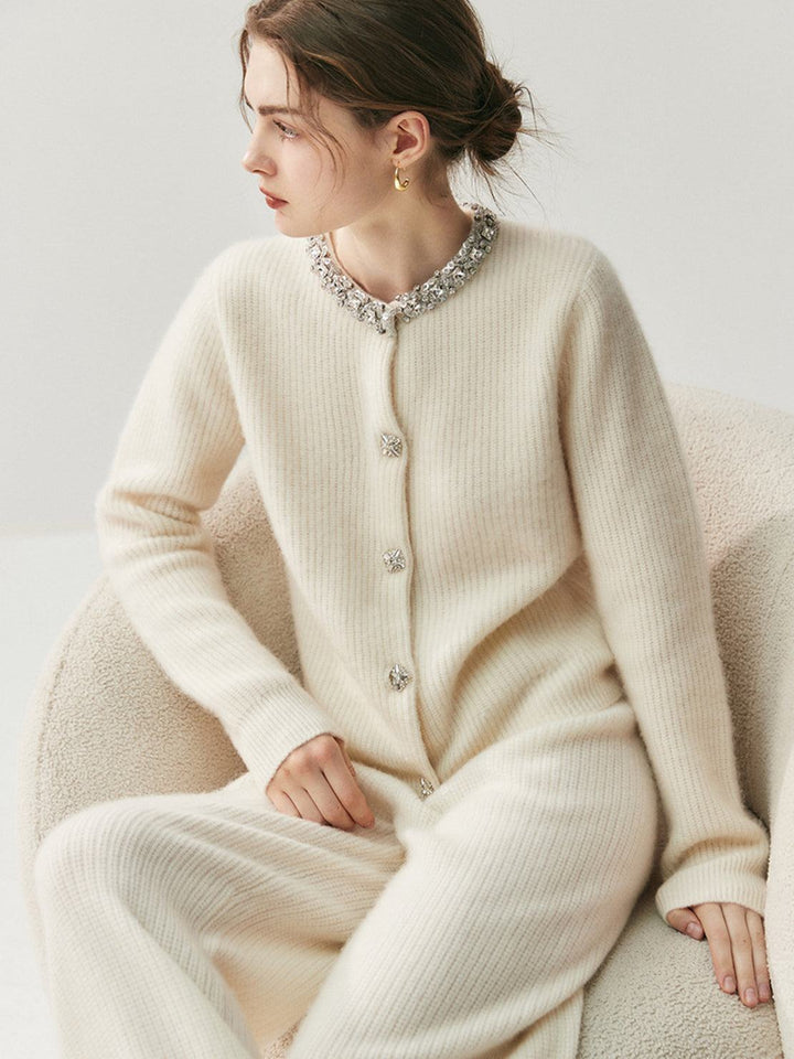 Cardigan elegante da donna abbottonato sul davanti