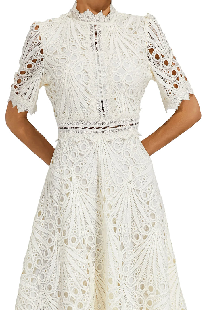 Robe Midi Dentelle Femme Col Bénitier