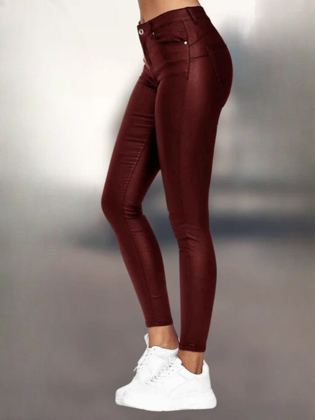Women's High-Waisted Skinny Pants with a Fitted Cut