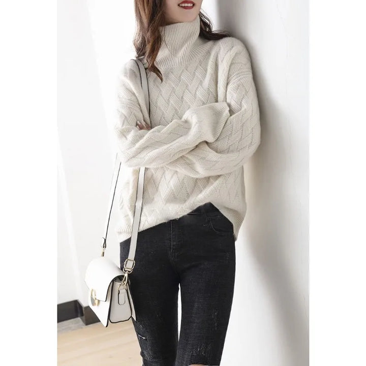 Women's Loose-Fit Cable-Knit Turtleneck Sweater