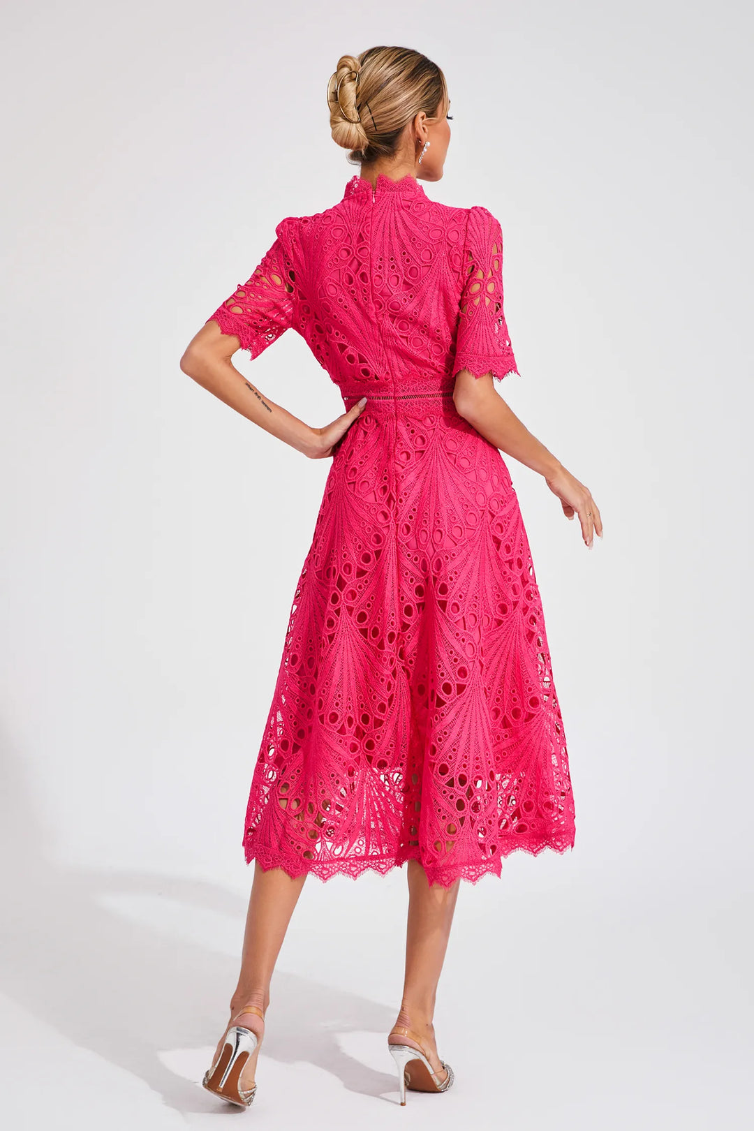 Robe Midi Dentelle Femme Col Bénitier
