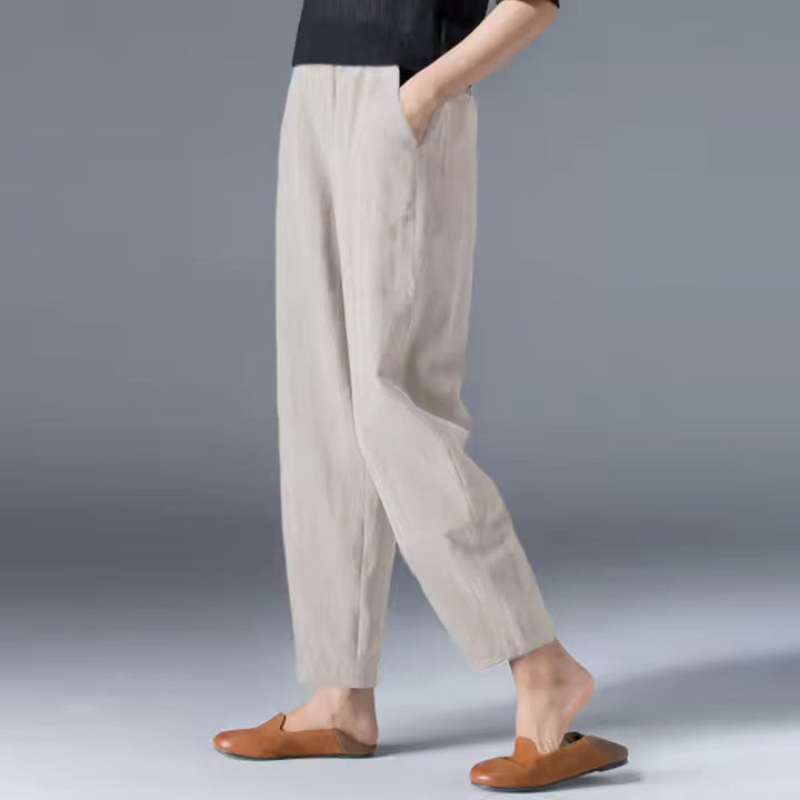 Women's Elastic Waist Tapered Pants