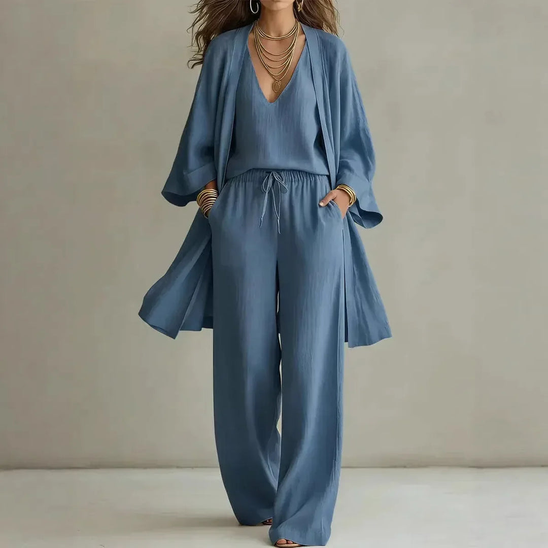 Completo da donna di tre pezzi con pantaloni a gamba larga