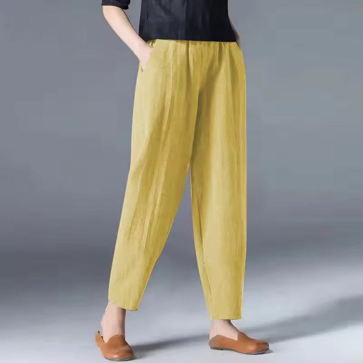 Women's Elastic Waist Tapered Pants
