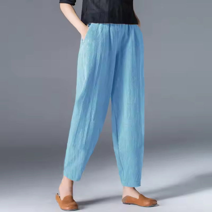 Women's Elastic Waist Tapered Pants