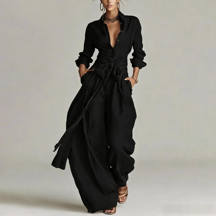 Conjunto de camisa e calças para mulher