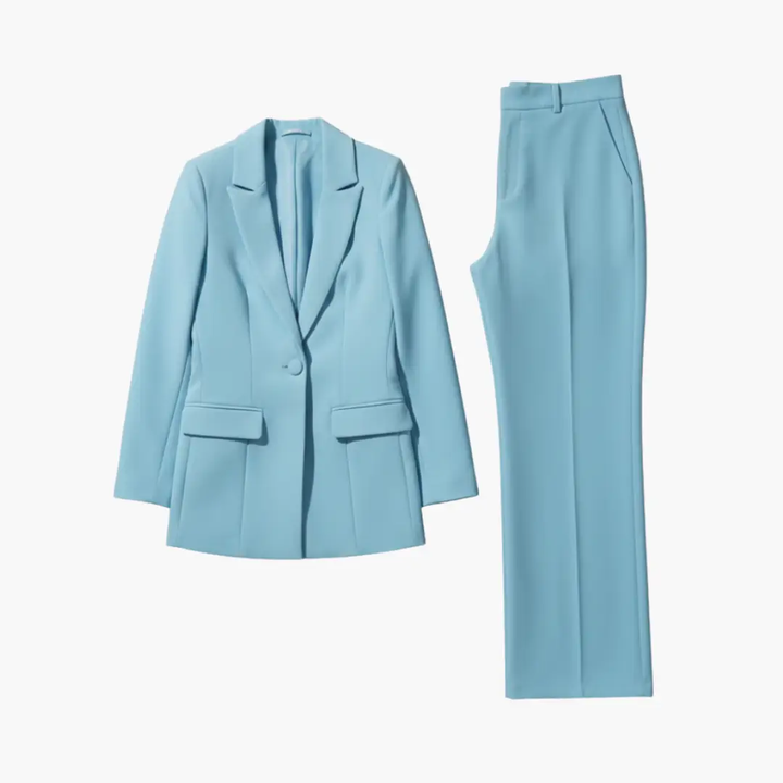 Completo da donna con blazer e pantaloni