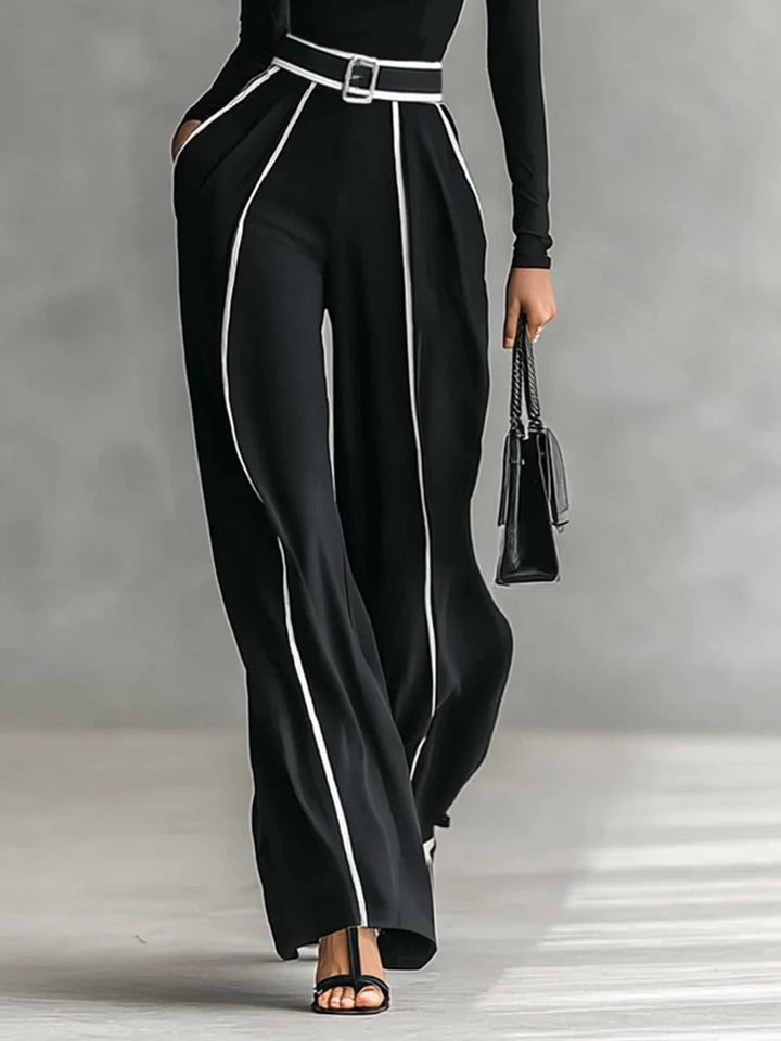 Conjunto feminino com top de gola alta e calças largas