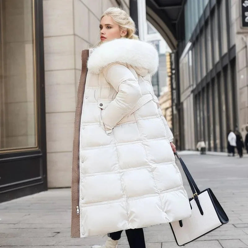 Parka comprida de senhora com capuz e gola de pelo sintético